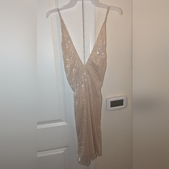 Oh Polly Orion Dress - Picture 4 of 4